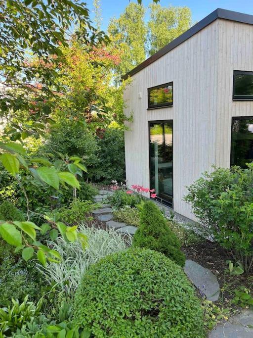 Mini House Villa Gribbylund Buitenkant foto